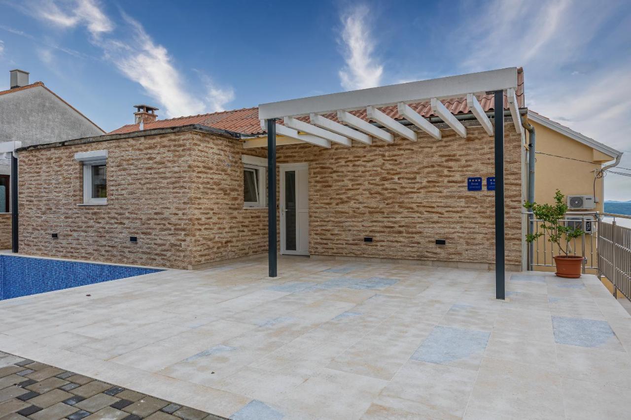 Apartament Rocca *
