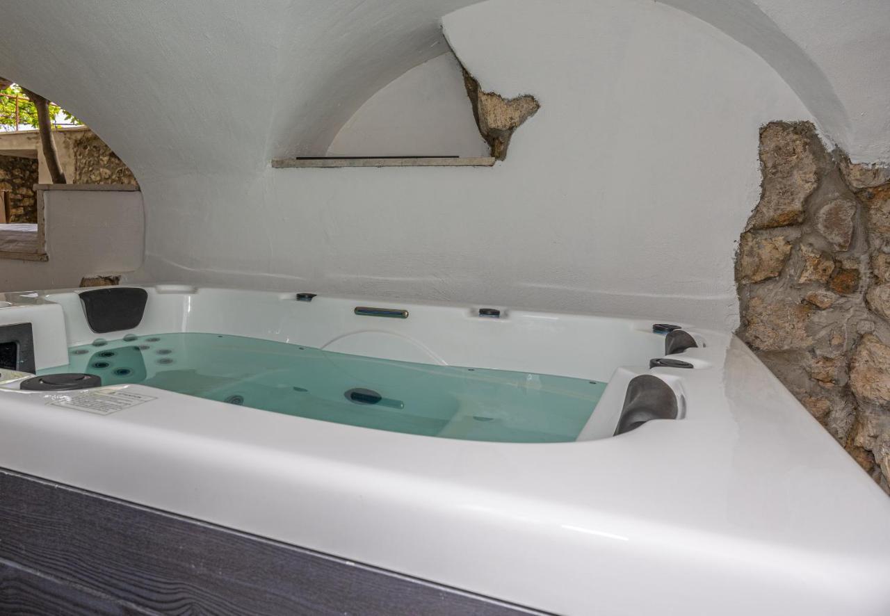 Rocca Apartment *