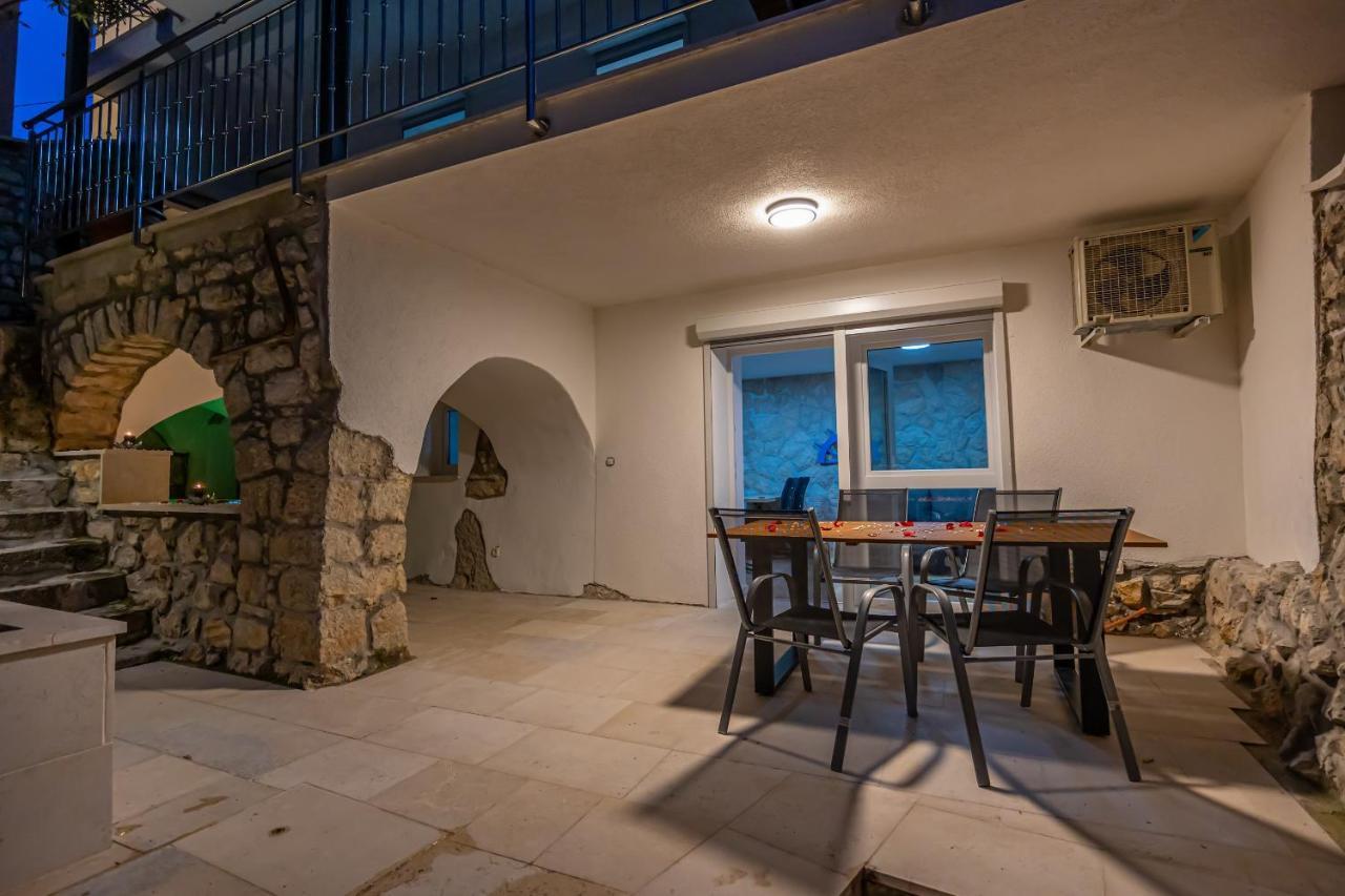 Rocca Apartment *